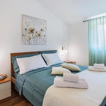 Awesome Apartment In Pula With Wifi Appartement Pula