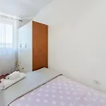 2 Bedroom Beautiful In *