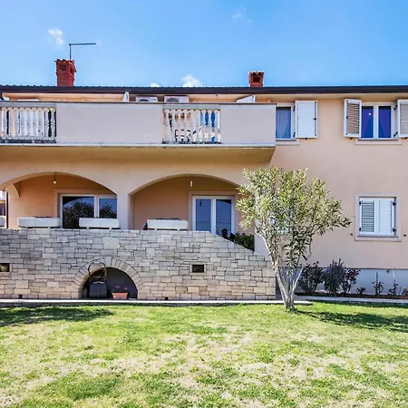 2 Bedroom Beautiful In