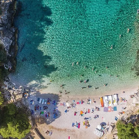 Gorgeous In With Wifi Apartment Pula